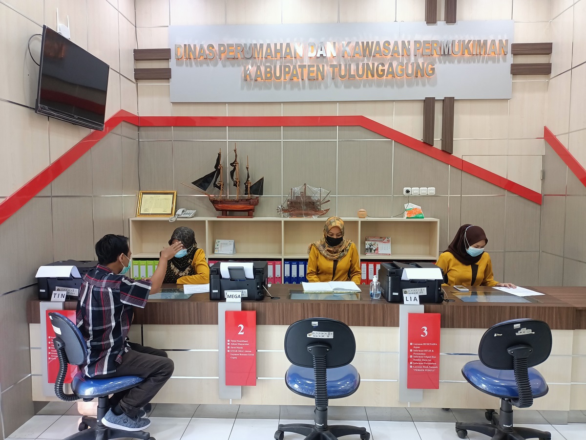 Front Office 1.jpg